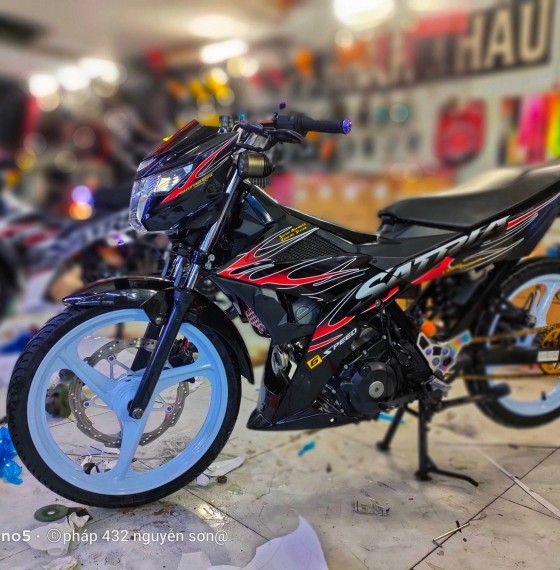 tem trùm satria đen đỏ tem lửa