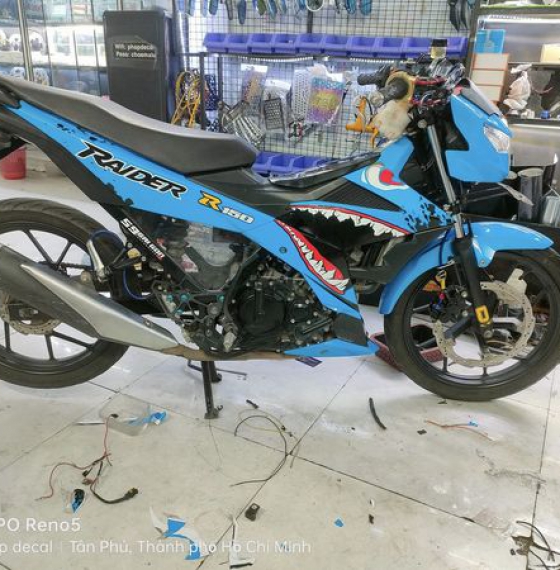 tem rời satria cá mập xanh