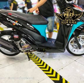 mâm 8 cây x1r vario 18 trắng đen