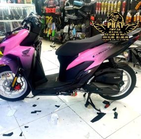 Tem vario 150 hồng đen