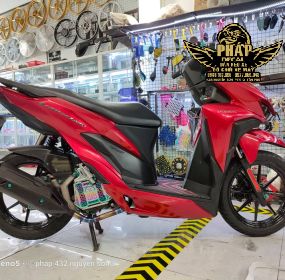 mâm 8 cây x1r mầu đen lên cho vario150 