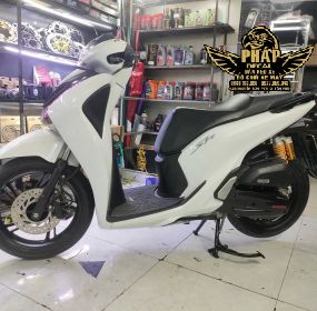 TRUM TRẤNG NGỌC TRAI 