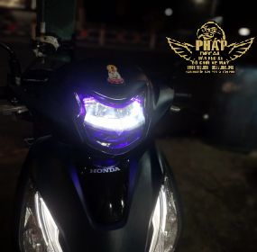 led pha zinpat ánh tím